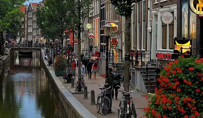 Combo: Rijksmuseum + Amsterdam History - City Center Guided Tour - Image 8