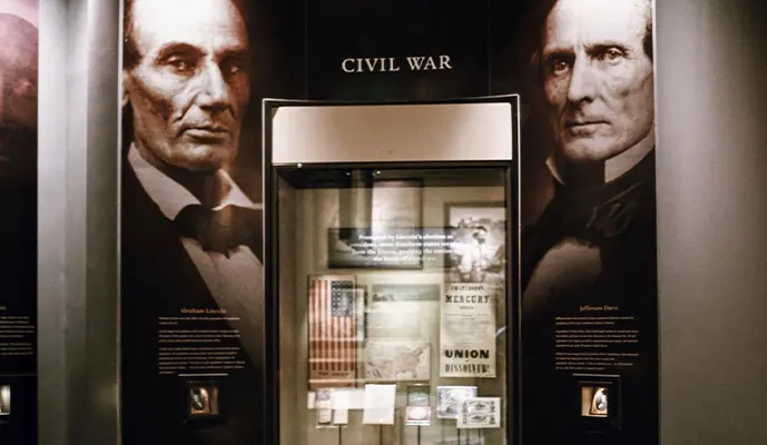 Combo: National Archives + Museum of American History Tour - Image 8