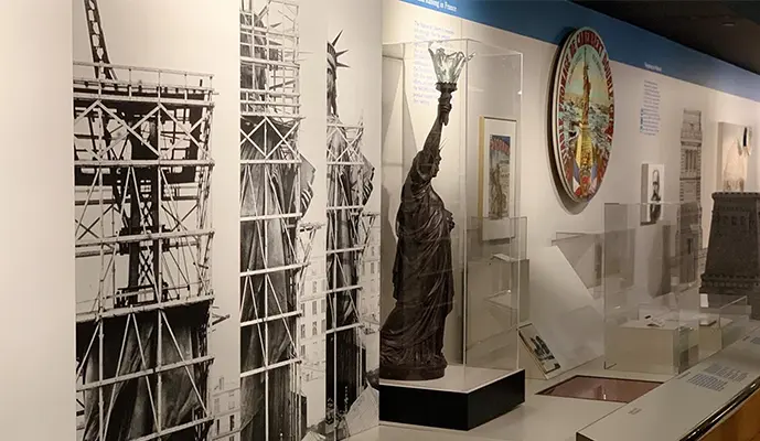 Statue of Liberty and Ellis Island - Guided Tour - Image 2