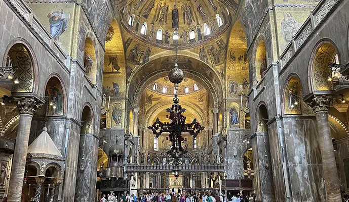 St Mark's Basilica and Doge's Palace Skip the Line Guided Tour - Image 3