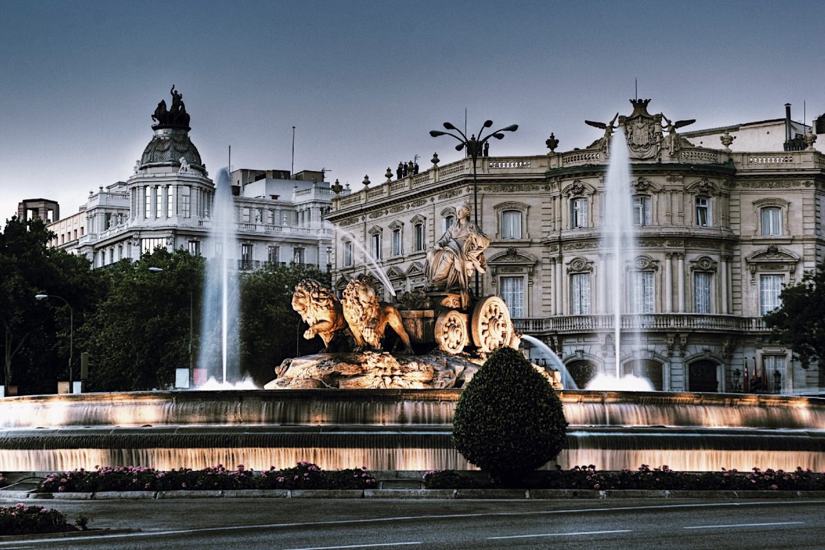 Palacio Real de Madrid + Old City Skip-the-Line Guided Combo Tour