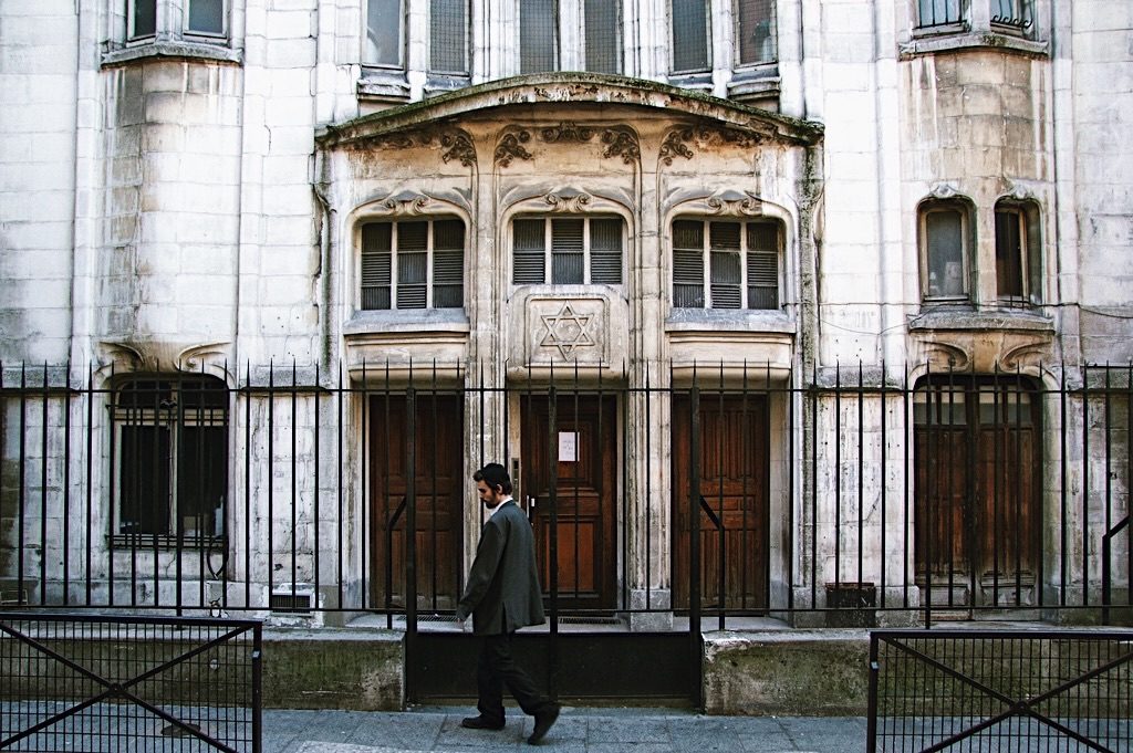 Guided-Walking-Marias-Paris-Tour.