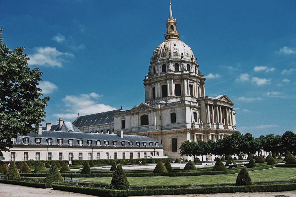 Tour-Invalides-WW2-Paris